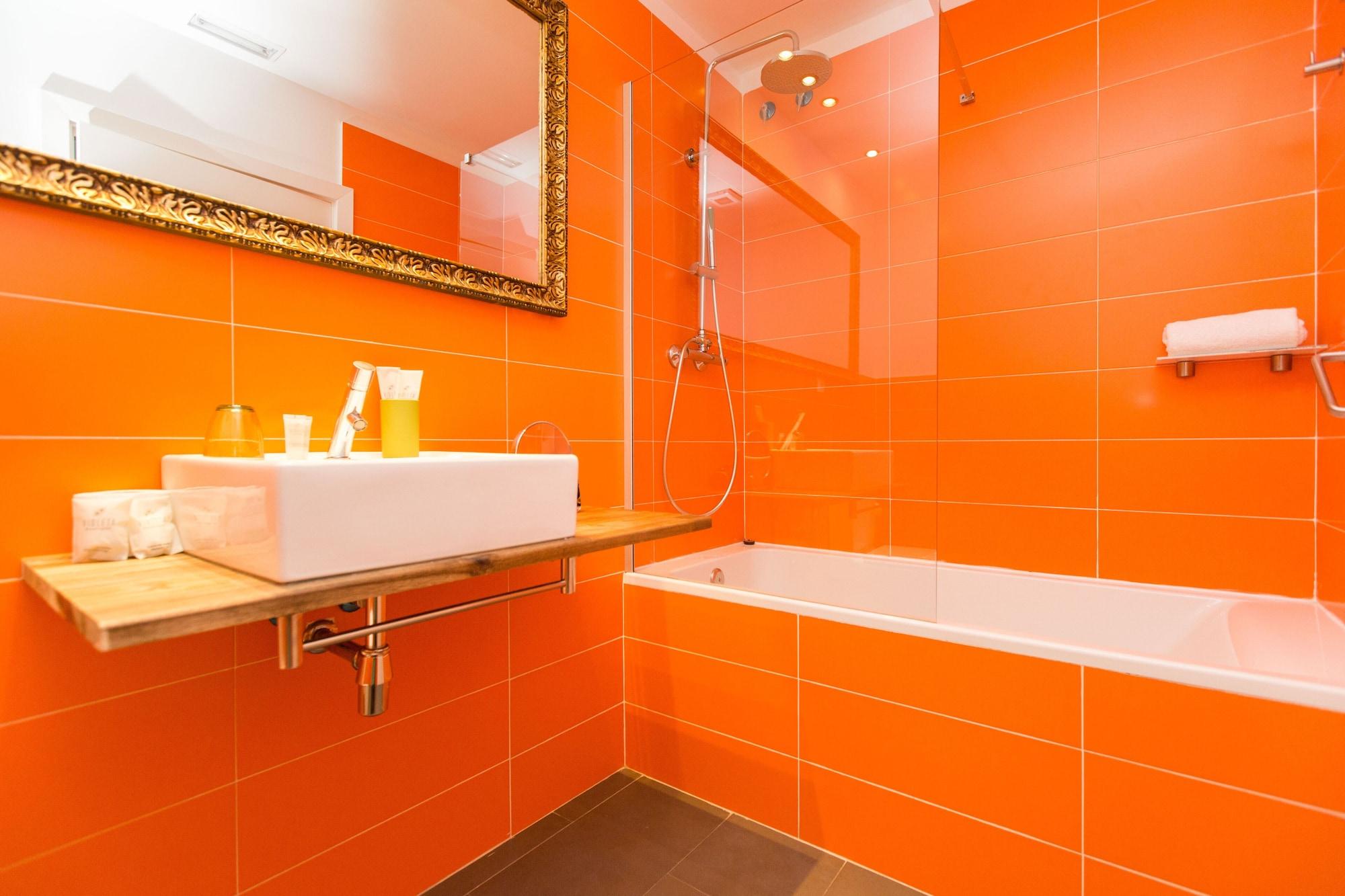Violeta Boutique Hotel Barcelona Luaran gambar