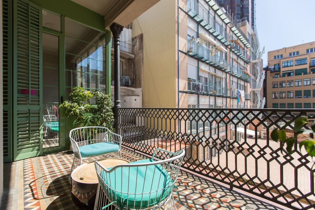 Violeta Boutique Hotel Barcelona Luaran gambar